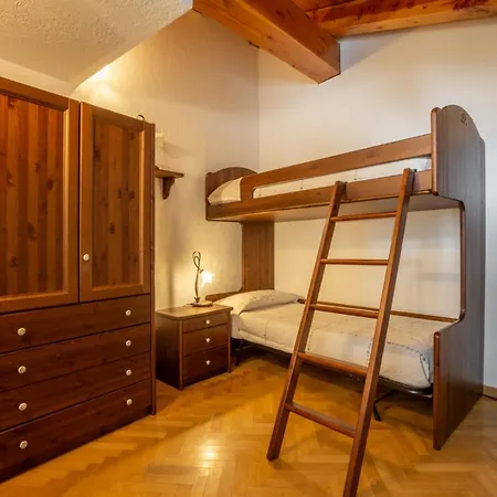 La Maison De Elisa - A Pochi Passi Dallo Sci Курмайор